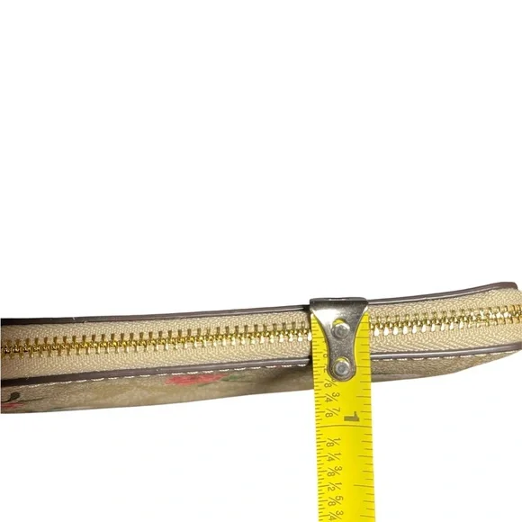 Coach Corner Zip Wristlet Floral Print NWT - Picture 9 of 9